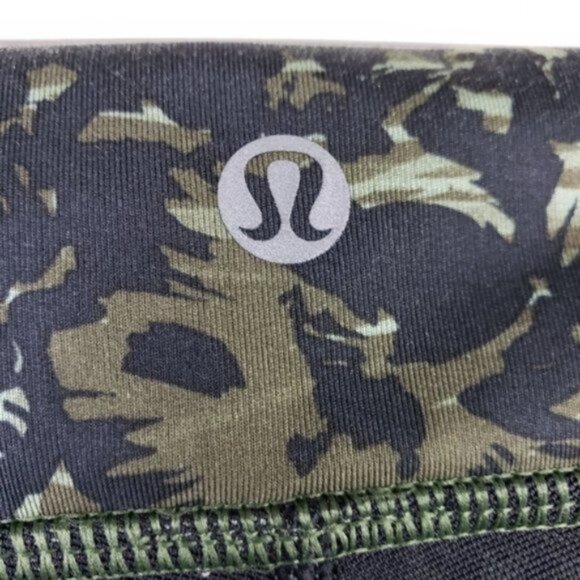Lululemon Stop At Nothing Crop Desert Olive Camo size 4 - Picture 7 of 16
